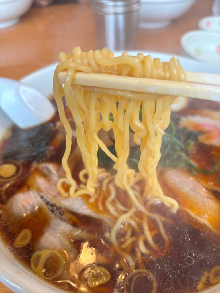 しょうゆラーメンの麺
